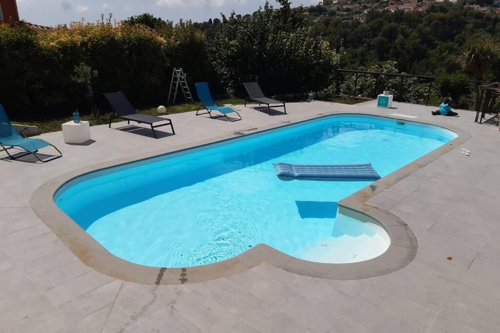Appartement 3 Pieces Dans Villa Individuelle Falicon Bagian luar foto