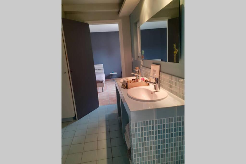 Appartement 3 Pieces Dans Villa Individuelle Falicon Bagian luar foto