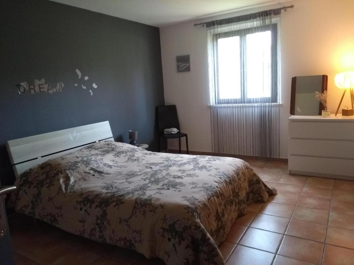 Appartement 3 Pieces Dans Villa Individuelle Falicon Bagian luar foto